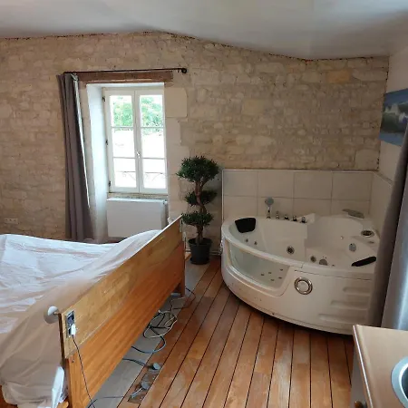 Maison Pour 6 Personnes Avec Piscine Et Proche De La Feriehus Aytré