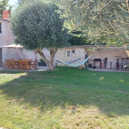 Maison Pour 6 Personnes Avec Piscine Et Proche De La * Aytré